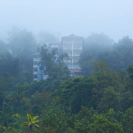 Spice Country Resort Chithirapuram エクステリア 写真