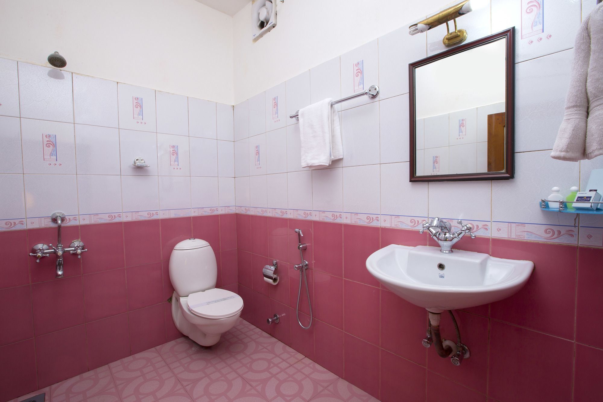 Spice Country Resort Chithirapuram エクステリア 写真